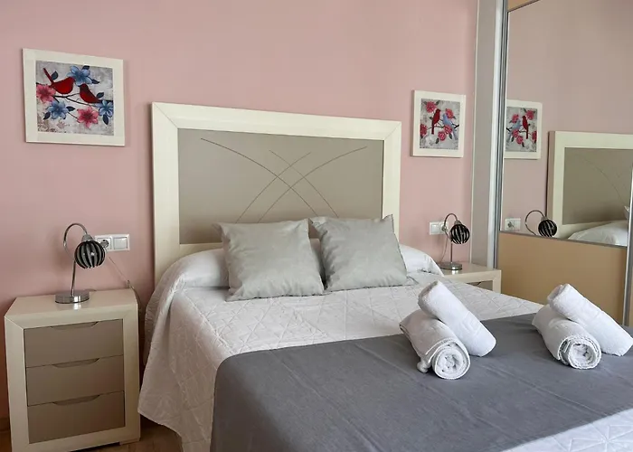 Con Excelente Ubicacion Y Terraza Privada דירה