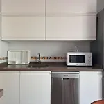 Apartamento Con Excelente Ubicación Y Terraza Privada *